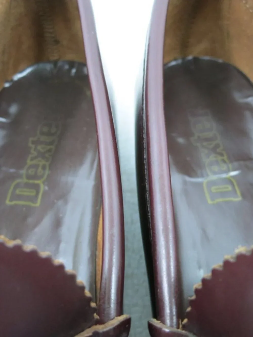Dexter strap leather